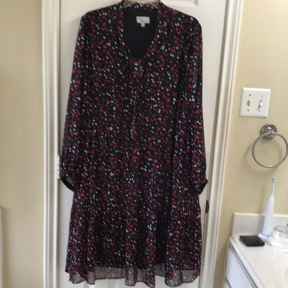 Signature by Robbie Bee fully lined long sleeve dress with v neckline. NWOT - Picture 1 of 8